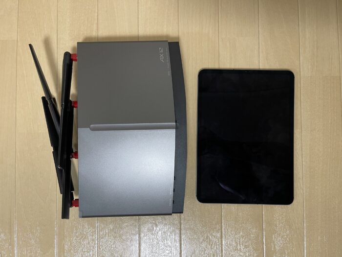 WXR-6000AX12S iPad Pro10インチとのサイズ比較